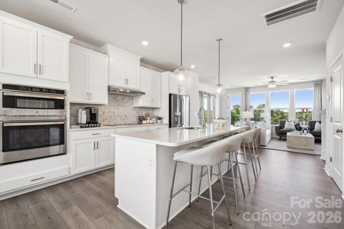 2155 Hawksworth Ln, Charlotte, NC, 28262-1564 | Card Image