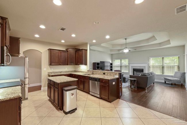887 Legacy Oaks Dr, House other with 4 bedrooms, 4 bathrooms and 2 parking in Pensacola FL | Image 18