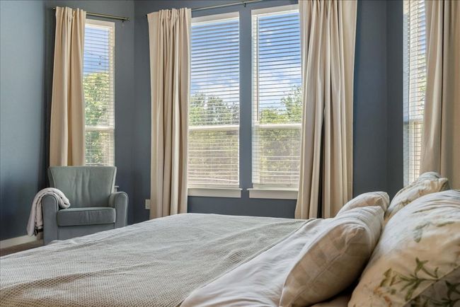 View of bedroom | Image 20