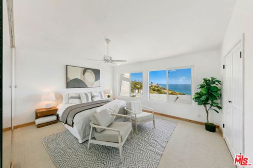 29672 Zuma Bay Way, Malibu, CA, 90265-4148 | Card Image