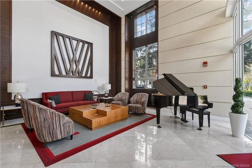 202-410 Evernia St, West Palm Beach, FL, 33401-5430 | Card Image