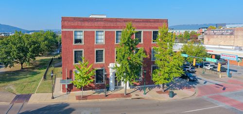 1301 Market St, CHATTANOOGA, TN, 37402-4455 | Card Image