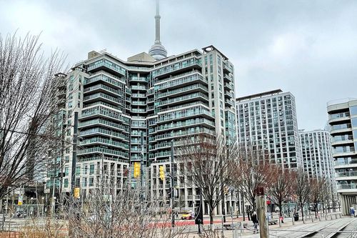 lph6-410 Queens Quay W, Toronto, ON, M5V3T1 | Card Image