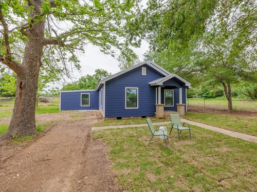 202 N Arendell, Gause, TX, 77857-7040 | Card Image