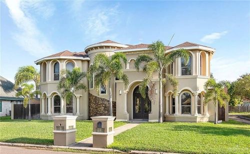 1801 Edward Dr, Edinburg, TX, 78539-8009 | Card Image