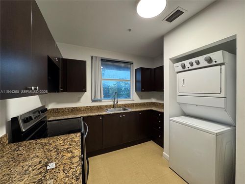 unit-303-529 Ne 62nd St, Miami, FL, 33138-6174 | Card Image