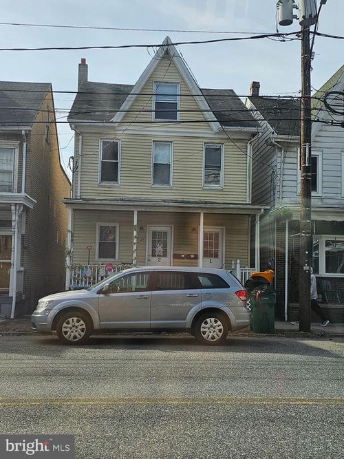 125 Pike St, PORT CARBON, PA, 17965-1844 | Card Image