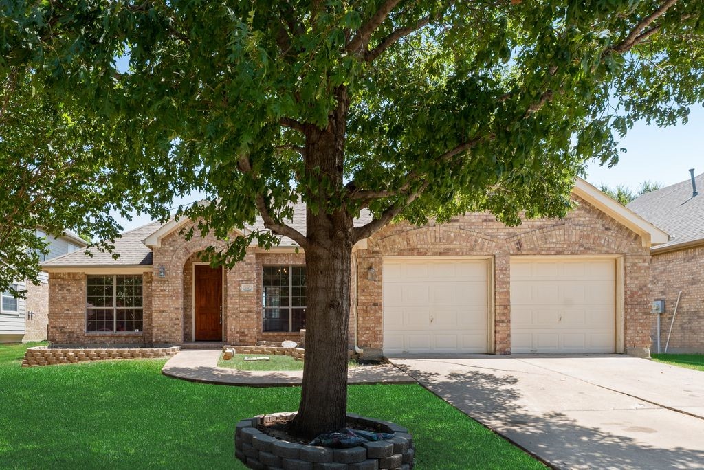Residential Lease in Little Elm 4