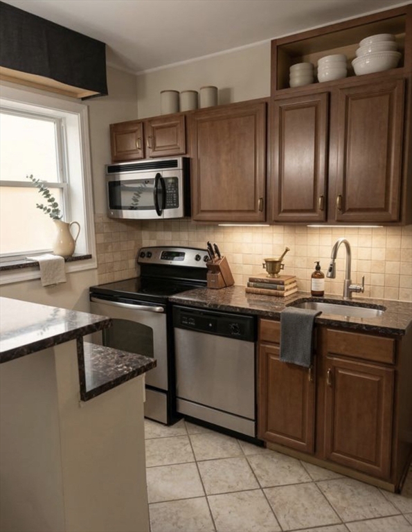 Residential Lease in Newton 3