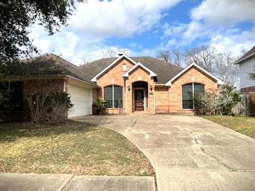 1815 Rustic Oak Ln, Seabrook, TX, 77586-4561 | Card Image