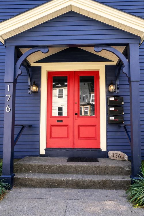 176 High St, Brattleboro, VT, 05301-5513 | Card Image