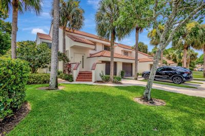 E - 401 Sea Oats Drive, Townhouse with 3 bedrooms, 2 bathrooms and null parking in Juno Beach FL | Image 1