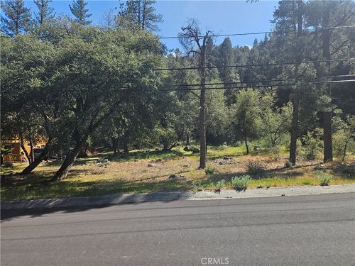 15716 Mil Potrero Highway, Pine Mountain Club, CA, 93222 | Card Image