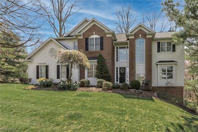 17431 Rambling Creek Trail, House other with 5 bedrooms, 4 bathrooms and null parking in Chagrin Falls OH | Image 1