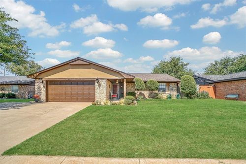605 Comanche Trl, Altus, OK, 73521-1513 | Card Image