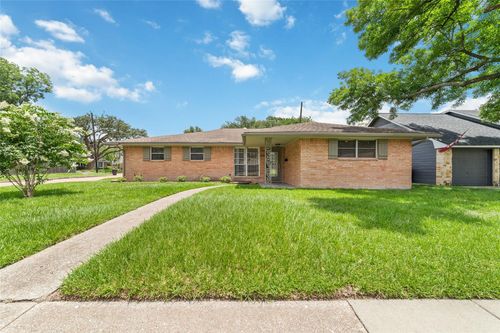 4118 Donna Lynn Dr, Houston, TX, 77092-5506 | Card Image