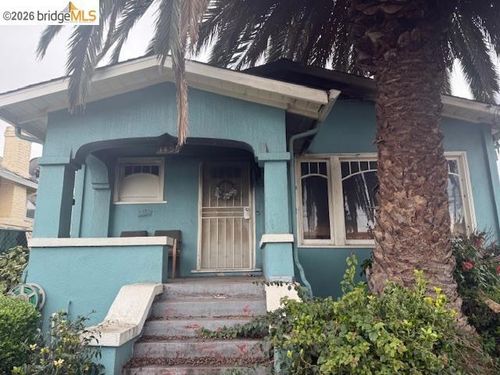 1456 67th Ave, Oakland, CA, 94621-3662 | Card Image