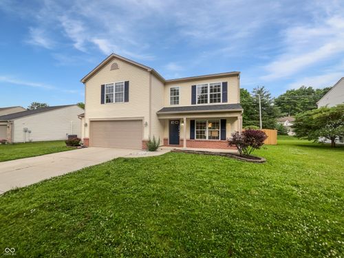 770 Tulip Ln, Greenwood, IN, 46143-7364 | Card Image