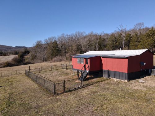 814 Parmleysville Rd, Monticello, KY, 42633-3713 | Card Image