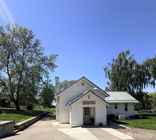 12944 Lower Waitsburg Rd, Waitsburg, WA, 99361-9660 | Card Image