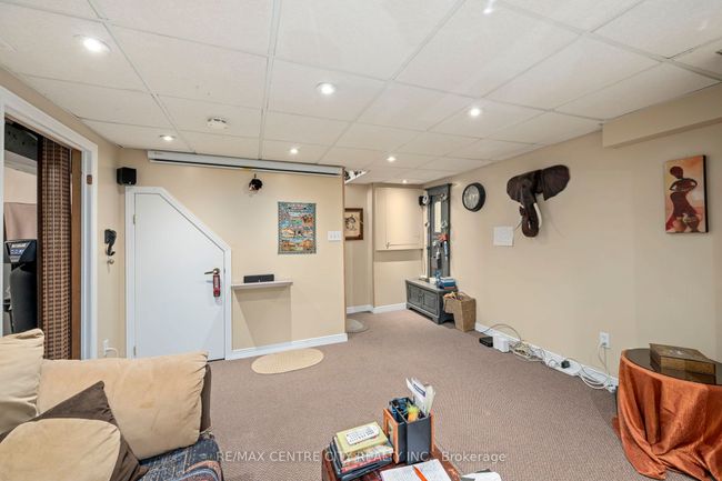 150 Culver Cres, House attached with 3 bedrooms, 1 bathrooms and 3 parking in London ON | Image 21