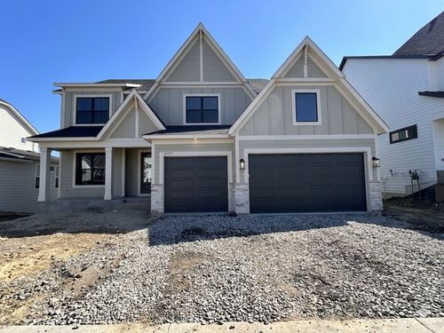 4097 Arbor Dr, Woodbury, MN, 55129-7582 | Card Image