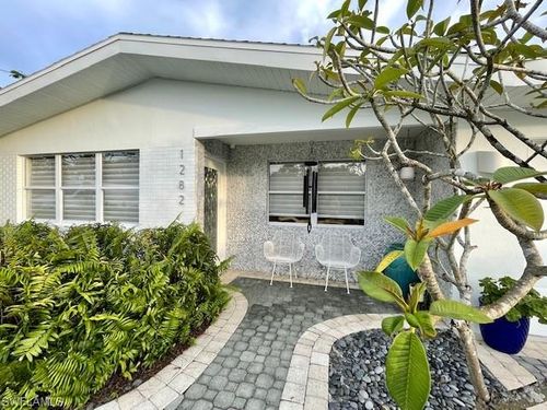 1282 Illinois Dr, NAPLES, FL, 34103-3851 | Card Image