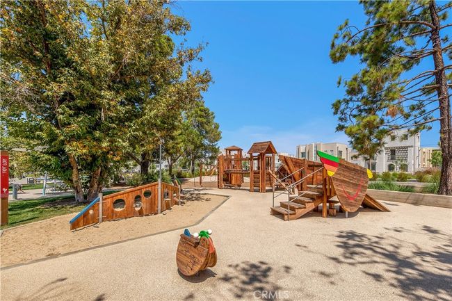 153 Interval, Condo with 3 bedrooms, 3 bathrooms and 2 parking in Irvine CA | Image 43