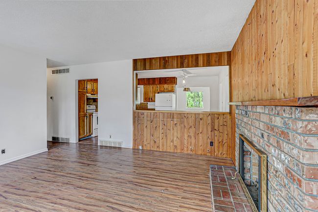 11735 210 St, House other with 5 bedrooms, 2 bathrooms and 4 parking in Maple Ridge BC | Image 8
