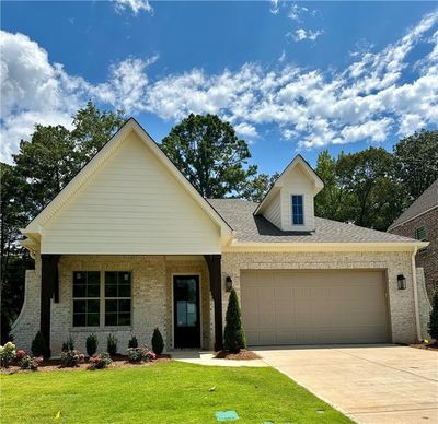 453 Windsor Drive, House other with 3 bedrooms, 2 bathrooms and null parking in OPELIKA AL | Image 1