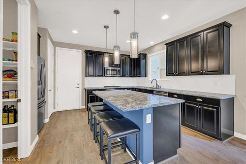 851 N Water St, Henderson, NV, 89011-5342 | Card Image