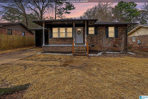 1220 26th Ave N, HUEYTOWN, AL, 35023-3628 | Card Image