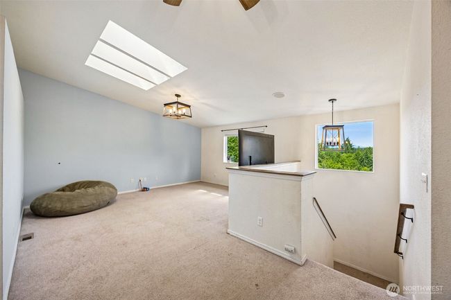 Upstairs Bonus room | Image 16