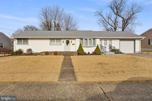 51 Macon Dr, Hamilton, NJ, 08619-1468 | Card Image