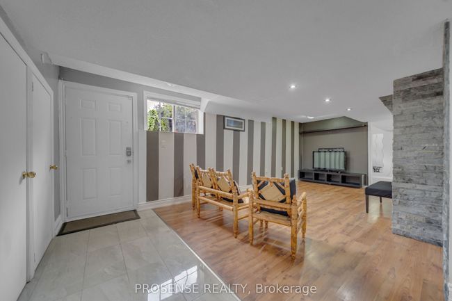 147 Whitwell Dr, House other with 6 bedrooms, 4 bathrooms and 4 parking in Brampton ON | Image 37