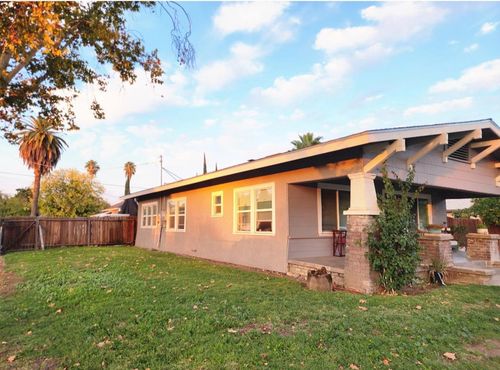 3801 E Mckenzie Ave, Fresno, CA, 93702-2142 | Card Image