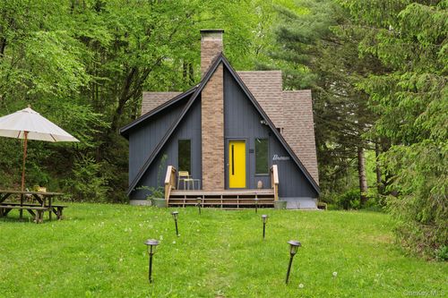544 Briscoe Rd, Swan Lake, NY, 12783-5822 | Card Image
