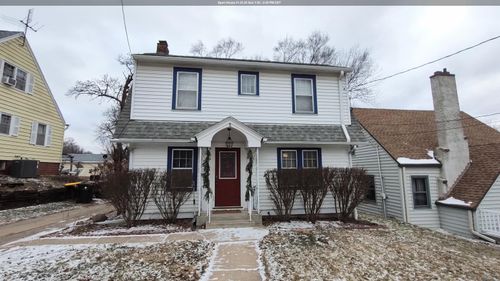 3107 Summit St, Sioux City, IA, 51104-3945 | Card Image