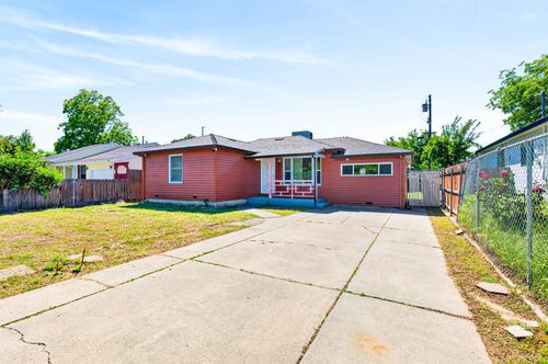 4830 Del Norte Boulevard, Sacramento, CA, 95820 | Card Image