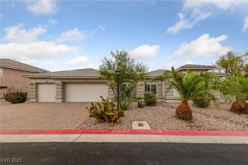 9208 Brilliant Ore Dr, Las Vegas, NV, 89143-2305 | Card Image