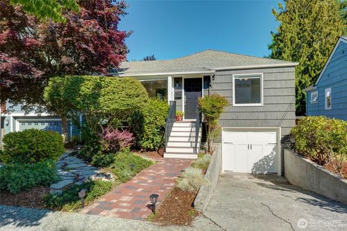 8034 17th Ave Nw, Seattle, WA, 98117-3616 | Card Image