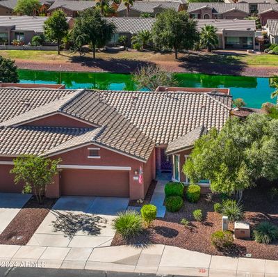 42575 W Candyland Place, Home with 2 bedrooms, 2 bathrooms and null parking in Maricopa AZ | Image 2