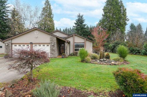 6782 Rainbow Dr Se, Salem, OR, 97306-9525 | Card Image