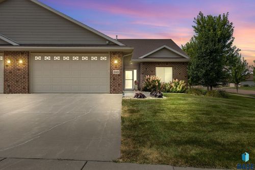 2601 E Whisper Trl, Sioux Falls, SD, 57108-4878 | Card Image