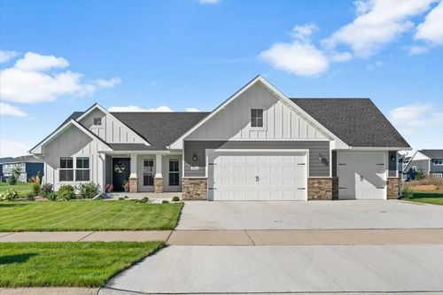 2063 Sandstone Loop N, Sartell, MN, 56377-4732 | Card Image