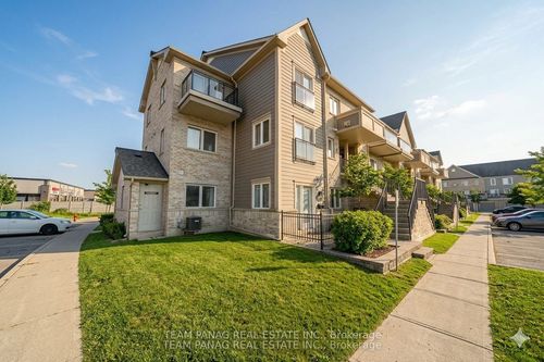 85-60 Fairwood Cir, Brampton, ON, L6R0Y6 | Card Image