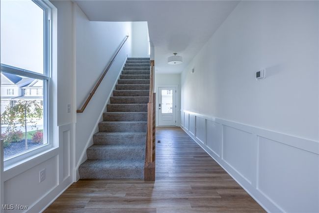 9165 Ledge View Ter, Townhouse with 3 bedrooms, 3 bathrooms and null parking in Broadview Heights OH | Image 4