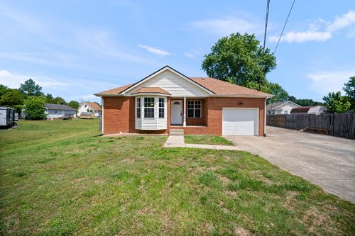 593 Oak Valley Dr, Clarksville, TN, 37042-4721 | Card Image