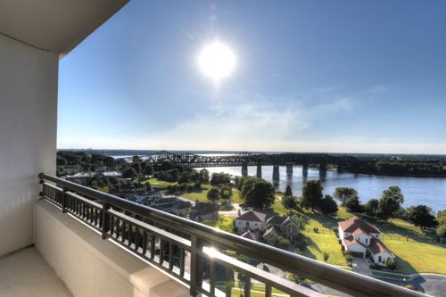 apt-1207-717 S Riverside Dr, Memphis, TN, 38103-1741 | Card Image