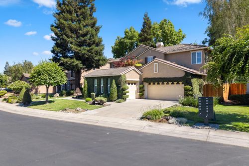 6355 Riverbank Cir, Stockton, CA, 95219-2526 | Card Image